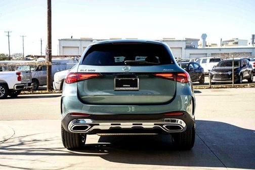 Silver Metallic 2026 Mercedes-Benz GLC 300 Base 4MATIC