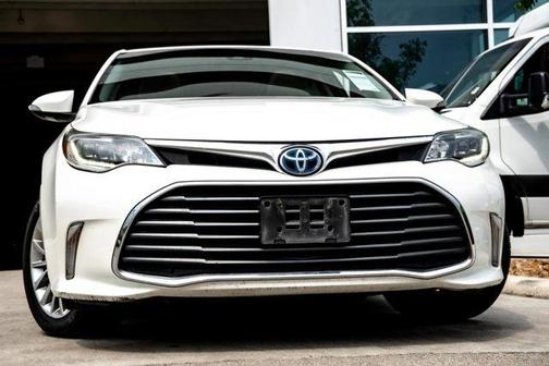 2018 Toyota Avalon Hybrid Limited
