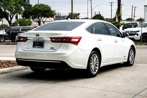 2018 Toyota Avalon Hybrid Limited