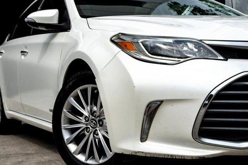 2018 Toyota Avalon Hybrid Limited