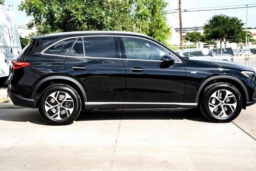 2025 Mercedes-Benz GLC 350e Base 4MATIC