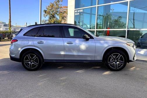 2026 Mercedes-Benz GLC 300 Base