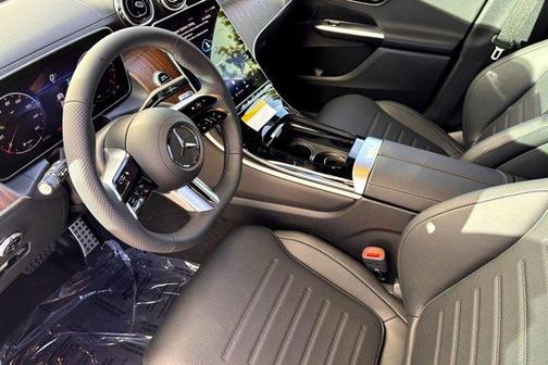 2026 Mercedes-Benz GLC 300 Base