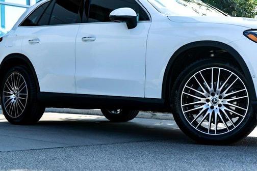 2026 Mercedes-Benz GLC 300 Base 4MATIC
