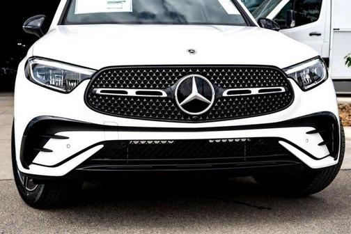 2025 Mercedes-Benz GLC 300 Base 4MATIC