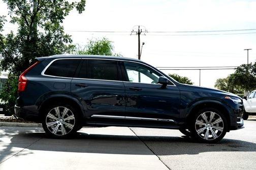 2023 Volvo XC90 Recharge Plug-In Hybrid T8 Plus Bright Theme 7-Seater