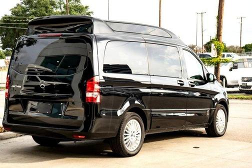 2023 Mercedes-Benz Metris Base