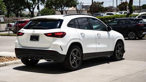 2025 Mercedes-Benz GLA 250 Base