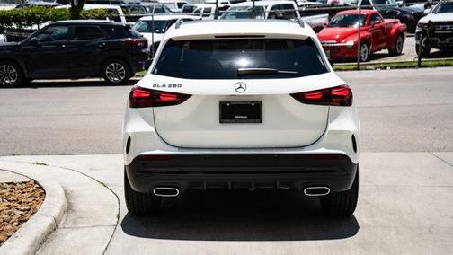 2025 Mercedes-Benz GLA 250 Base