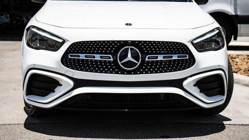 2025 Mercedes-Benz GLA 250 Base