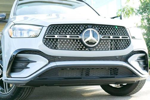 2026 Mercedes-Benz GLE 450e Base 4MATIC