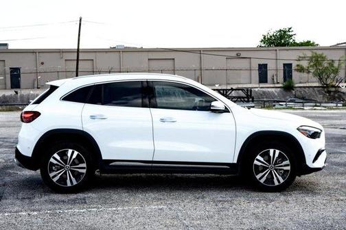 2025 Mercedes-Benz GLA 250 Base