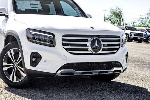 Polar White 2026 Mercedes-Benz GLB 250 Base
