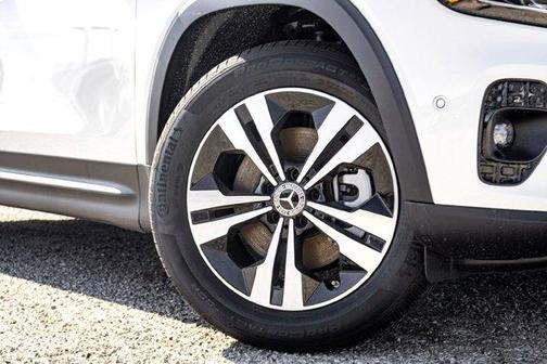 Polar White 2026 Mercedes-Benz GLB 250 Base