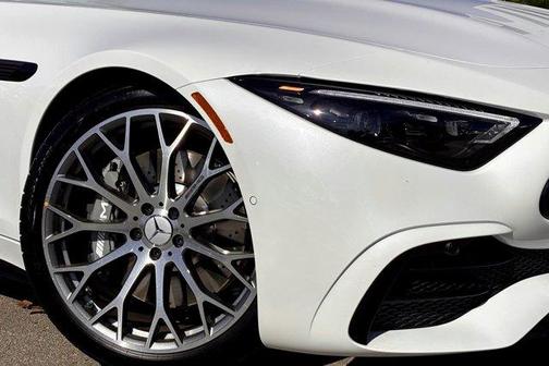 2026 Mercedes-Benz AMG SL 43 Base