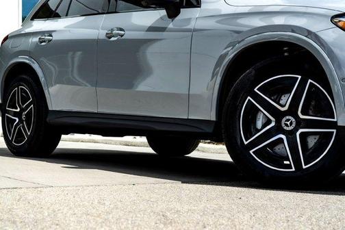 2025 Mercedes-Benz GLC 300 Base