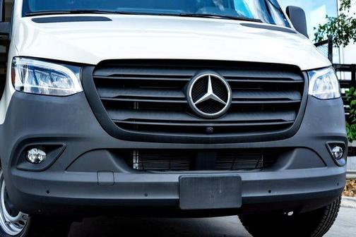 2024 Mercedes-Benz Sprinter 2500 144 WB