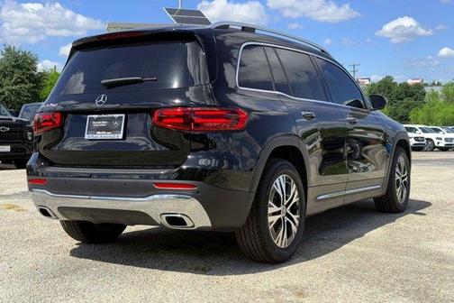 2026 Mercedes-Benz GLB 250 Base