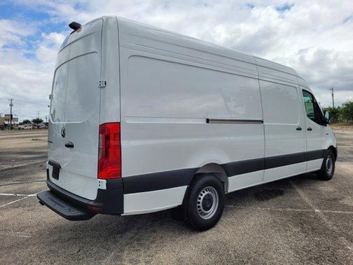 2024 Mercedes-Benz eSprinter 2500 170 WB High Roof Cargo