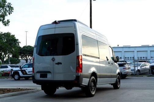 2025 Mercedes-Benz Sprinter 2500 144 WB Standard Roof Passenger