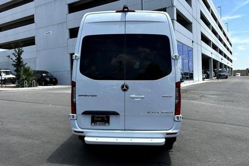 2024 Mercedes-Benz Sprinter 2500 144 WB Standard Roof Crew