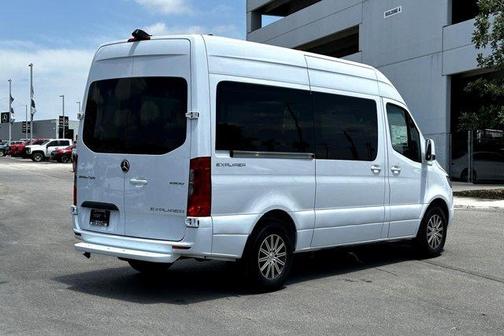 2024 Mercedes-Benz Sprinter 2500 144 WB Standard Roof Crew