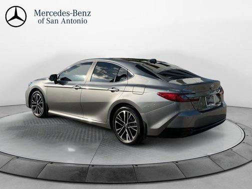 Metal 2025 Toyota Camry XLE