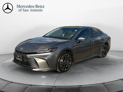 Metal 2025 Toyota Camry XLE