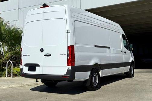 2026 Mercedes-Benz Sprinter 2500 High Roof