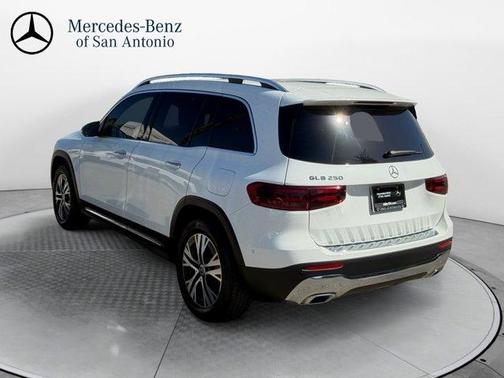 Polar White 2025 Mercedes-Benz GLB 250 Base