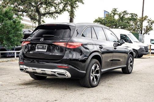 2025 Mercedes-Benz GLC 350e Base 4MATIC
