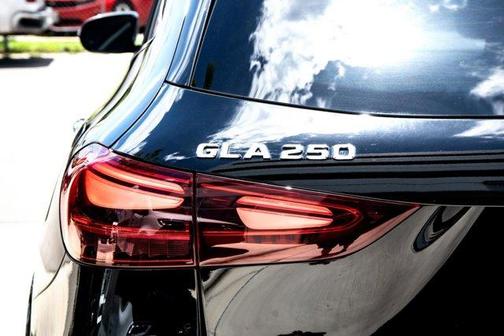 2025 Mercedes-Benz GLA 250 Base