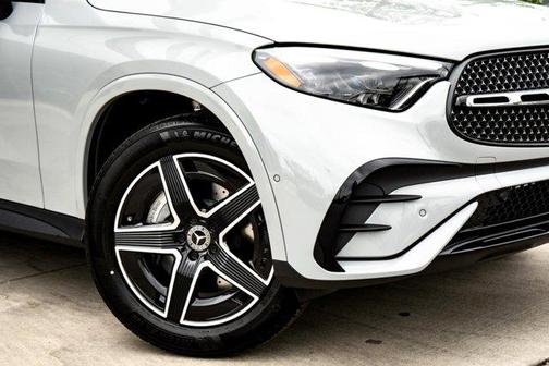 2025 Mercedes-Benz GLC 300 Base 4MATIC