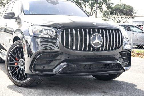 2025 Mercedes-Benz AMG GLS 63 Base