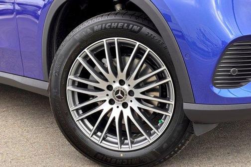 2026 Mercedes-Benz GLC 300 Base