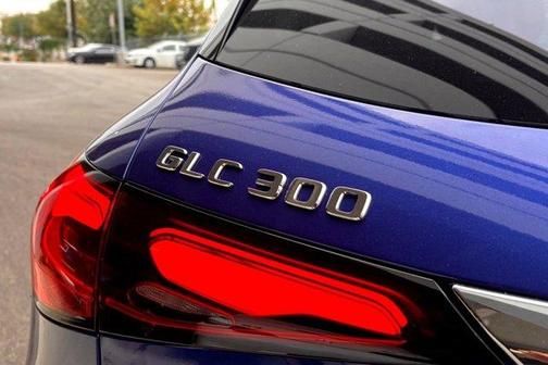 2026 Mercedes-Benz GLC 300 Base