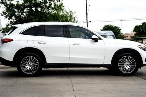 2025 Mercedes-Benz GLC 300 Base 4MATIC