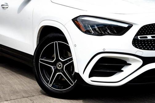 2025 Mercedes-Benz GLA 250 Base