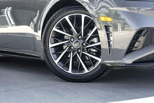 2022 Hyundai SONATA Limited