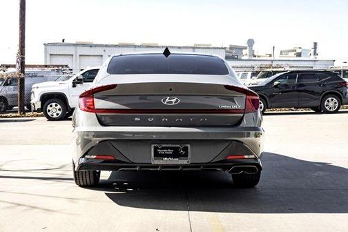 2022 Hyundai SONATA Limited