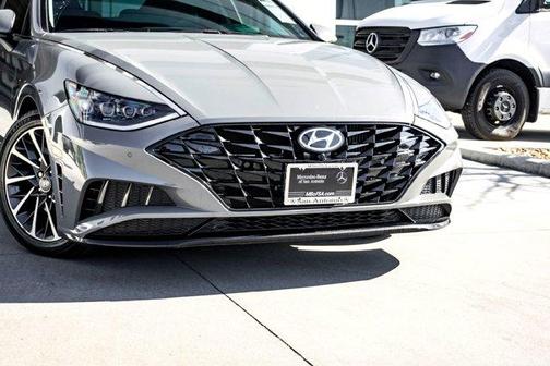 2022 Hyundai SONATA Limited