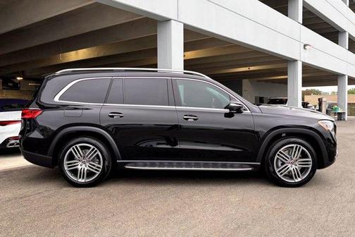 2026 Mercedes-Benz GLS 450 