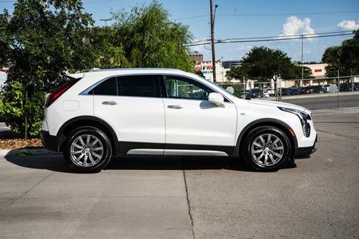 2020 Cadillac XT4 Premium Luxury
