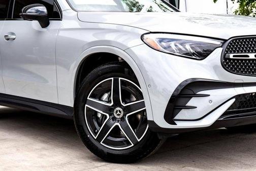 2025 Mercedes-Benz GLC 300 Base