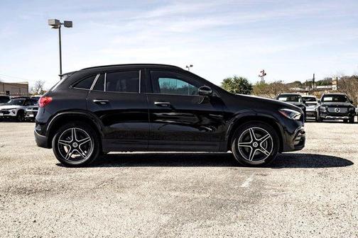 2025 Mercedes-Benz GLA 250 Base