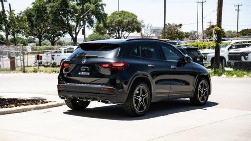 2025 Mercedes-Benz GLA 250 Base