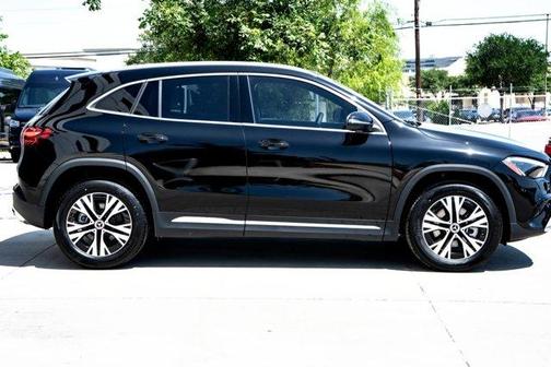 2025 Mercedes-Benz GLA 250 Base