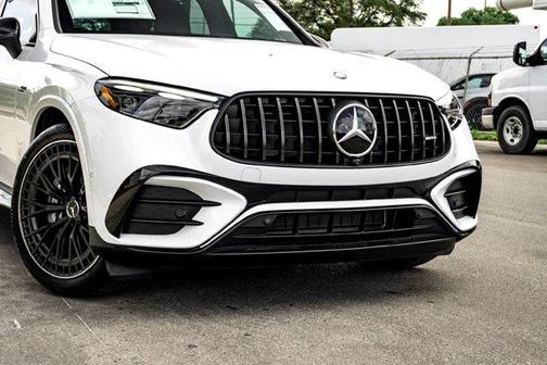 Moon 2026 Mercedes-Benz AMG GLC 43 Base