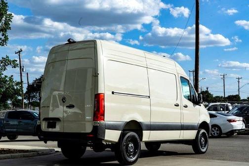 2025 Mercedes-Benz Sprinter 2500 Standard Roof