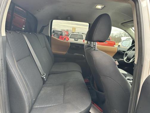 2020 Toyota Tacoma SR5